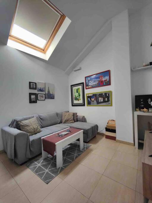 Apartamento Recien Reformado En Barajas Pueblo 马德里 外观 照片